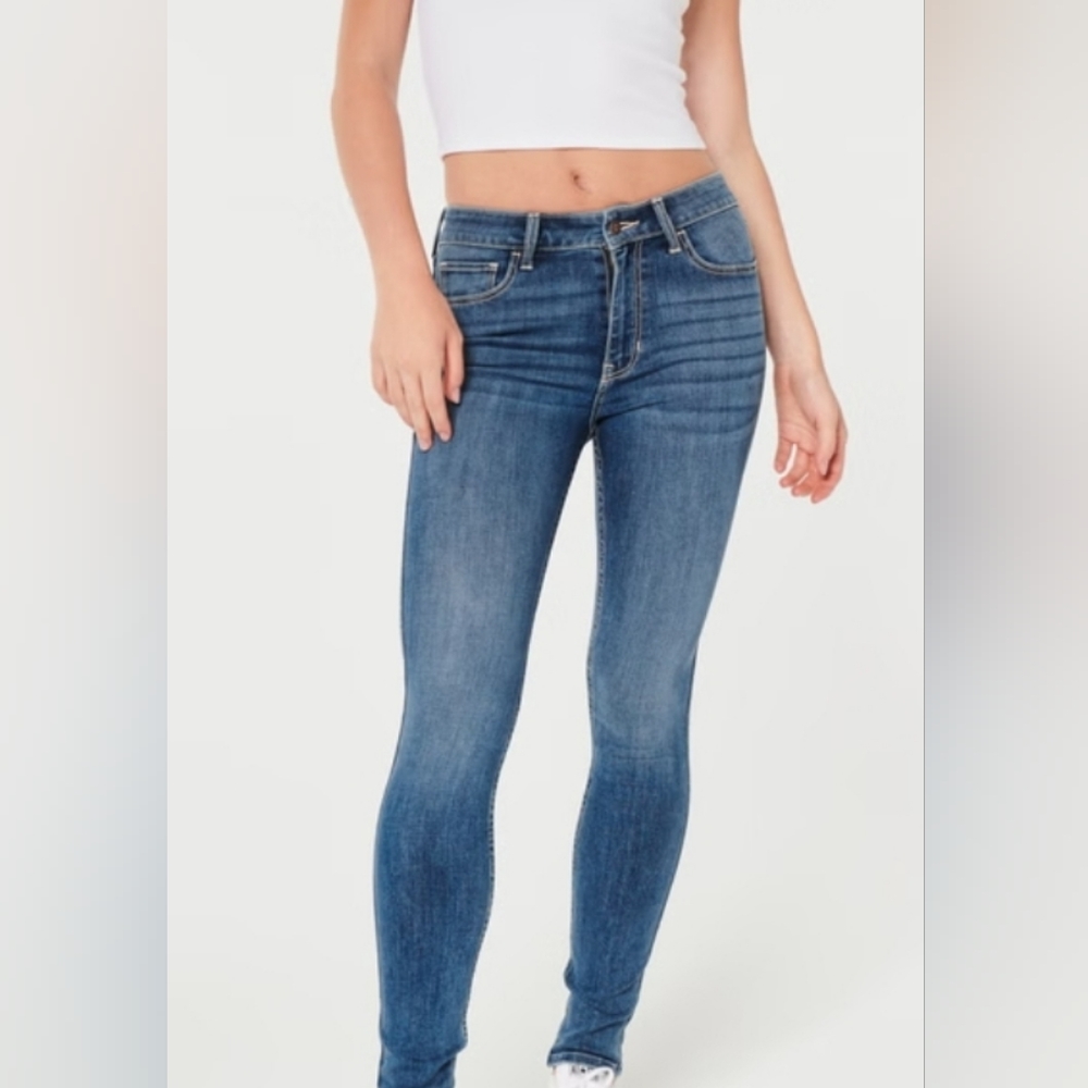 Mid rise super skinny soft stretch hollister jeans size 5R